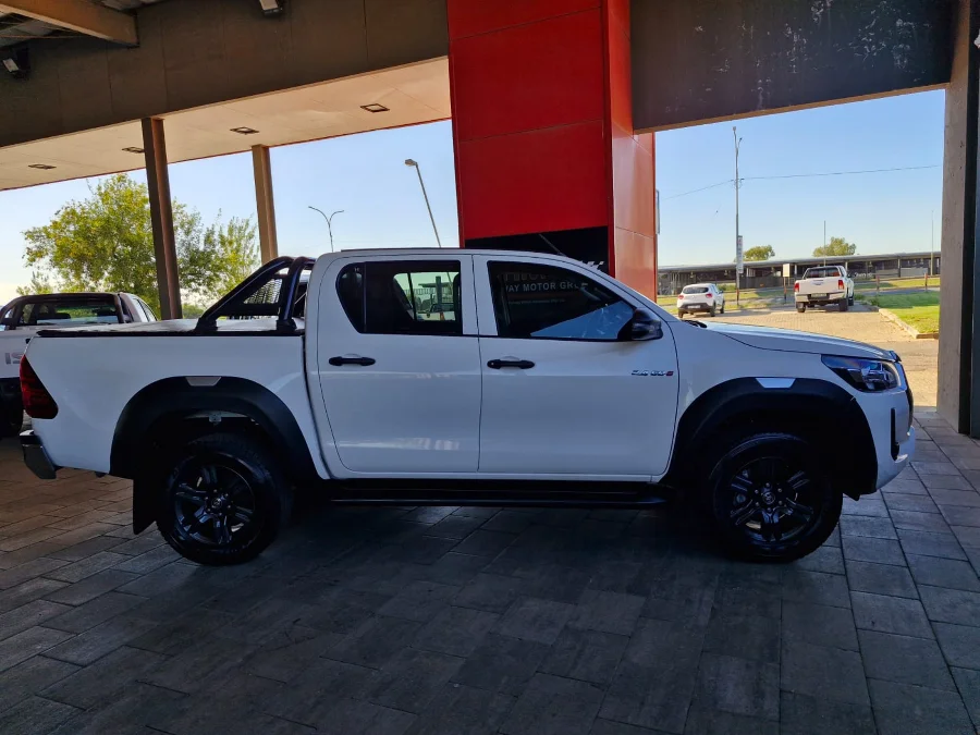 Used 2020 Toyota Hilux 2.4GD-6 double cab Raider manual - Highway Motors
