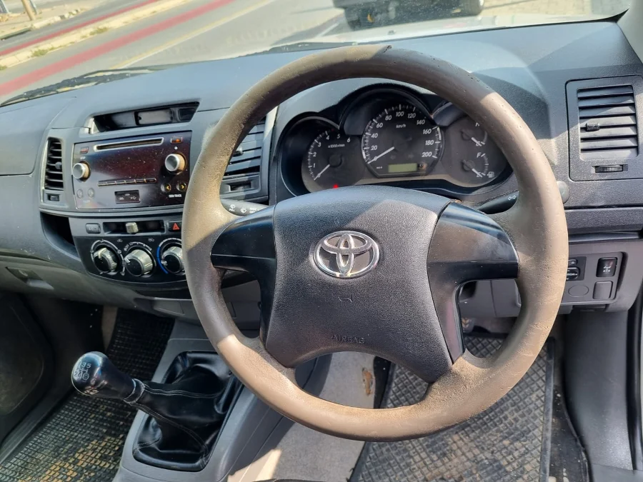 Used 2014 Toyota Hilux 2.5D-4D SRX - Carbase Auto