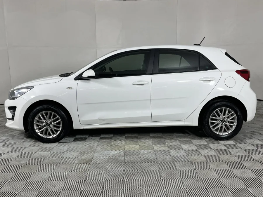 Used 2022 Kia Rio hatch 1.2 LS - WeBuyCars The Dome