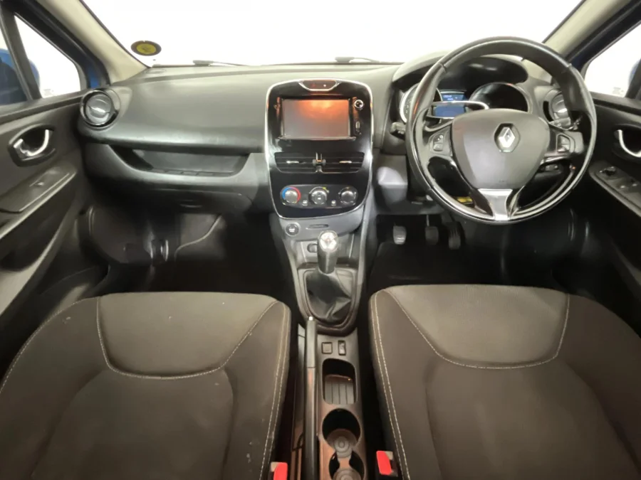 Used 2015 Renault Clio 66kW turbo Expression - WeBuyCars JHB South