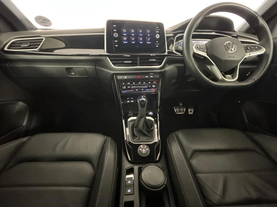 Used 2025 Volkswagen T-Roc 2.0TSI 4Motion R-Line - WeBuyCars Richmond