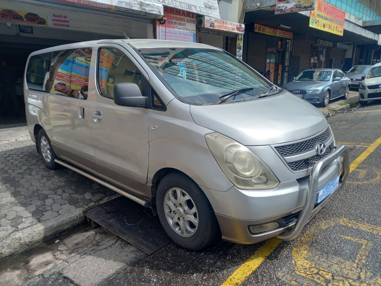 Used 2011 Hyundai H-1 H-1 2.5CRDi panel van auto