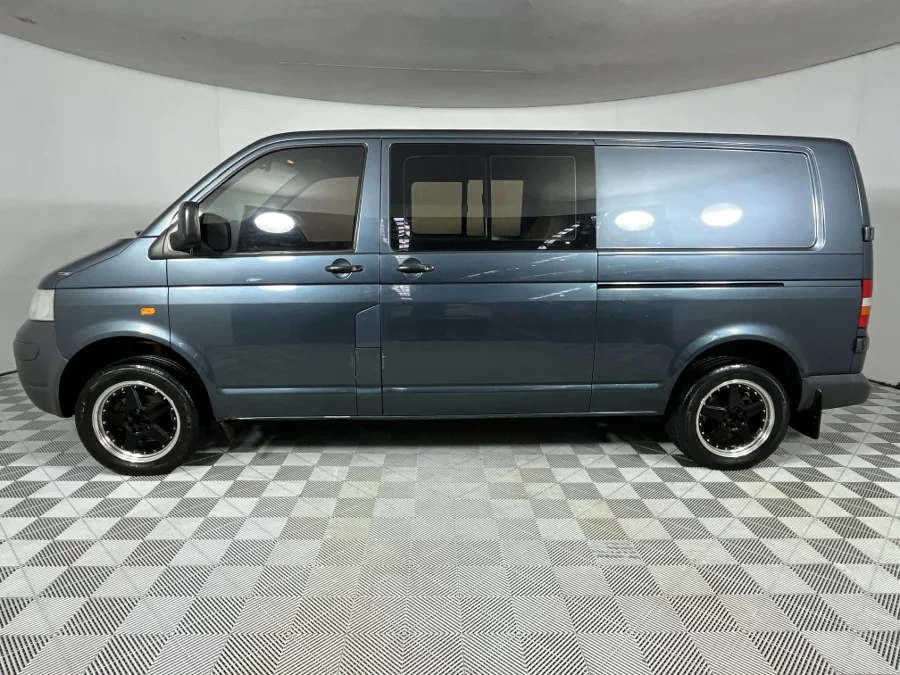 Used 2006 Volkswagen Transporter 2.5TDI crew bus LWB 4Motion - WeBuyCars Silverlakes Used 2006 Volkswagen Transporter 2.5TDI crew bus LWB 4Motion - WeBuyCars Silverlakes