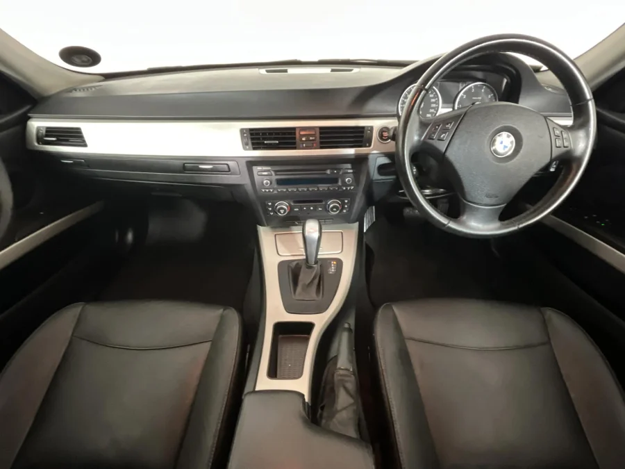 Used 2011 BMW 3 Series 320i auto - WeBuyCars Midstream