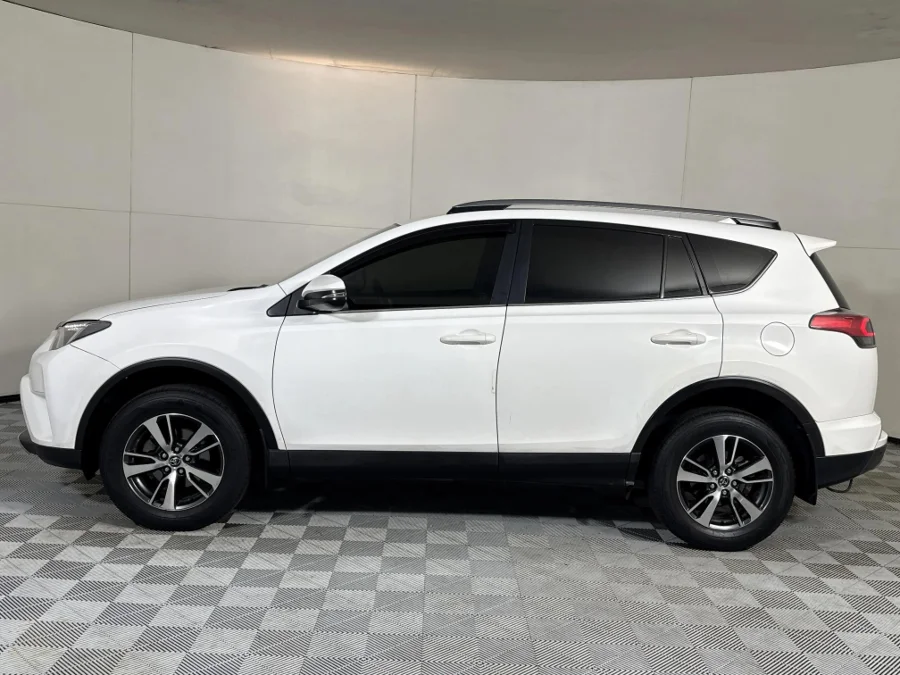 Used 2017 Toyota RAV4 2.0 GX auto - WeBuyCars Midstream