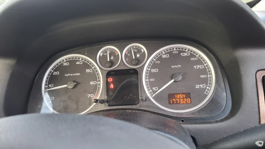 Used 2003 Peugeot 307 1.6 XT - Private Seller