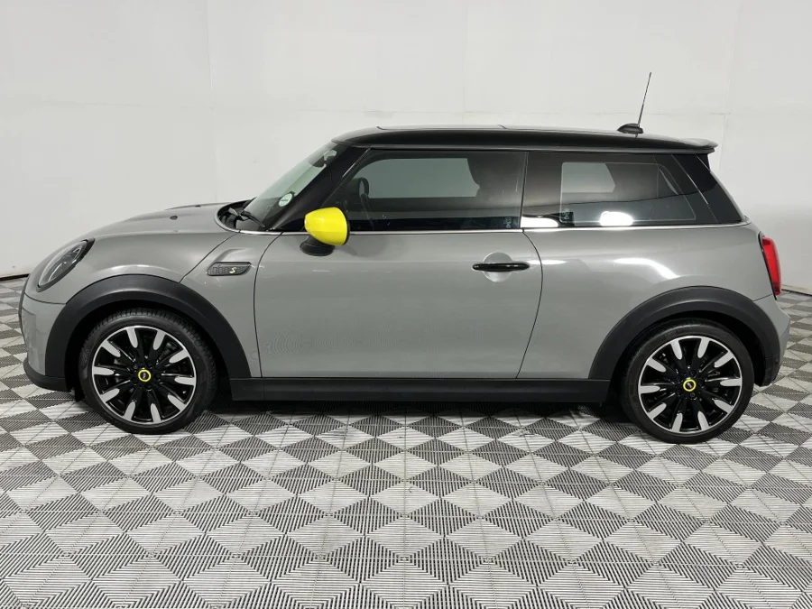 Used 2021 MINI Hatch Cooper SE Hatch 3-door Trim S - WeBuyCars Richmond Used 2021 MINI Hatch Cooper SE Hatch 3-door Trim S - WeBuyCars Richmond