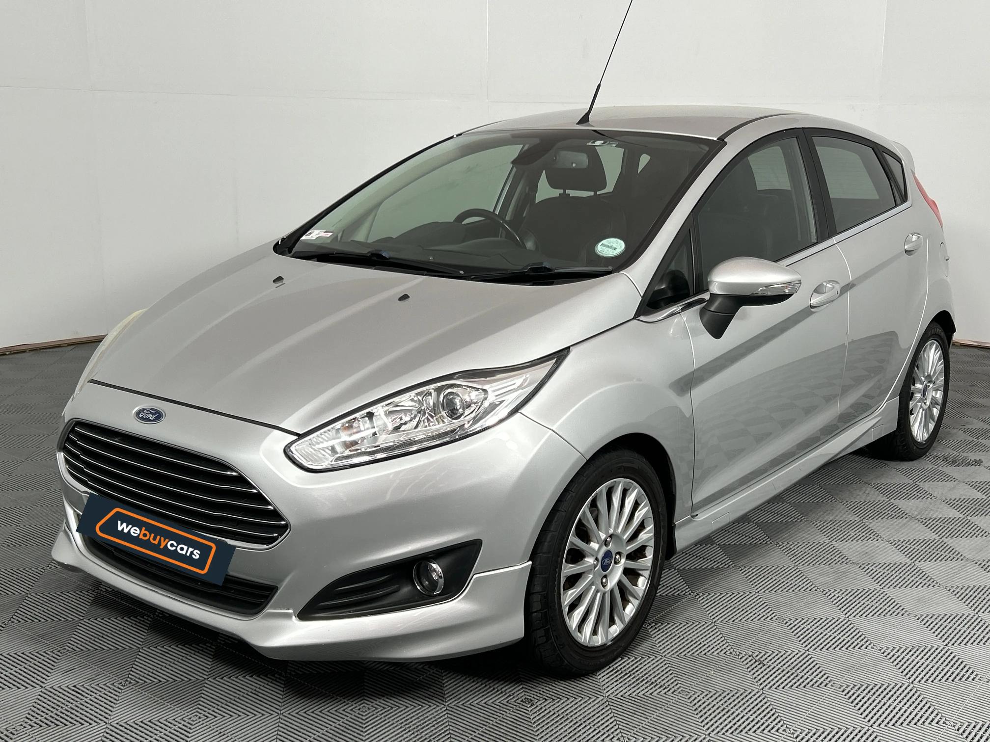 Used 2015 Ford Fiesta 5-door 1.0T Titanium auto