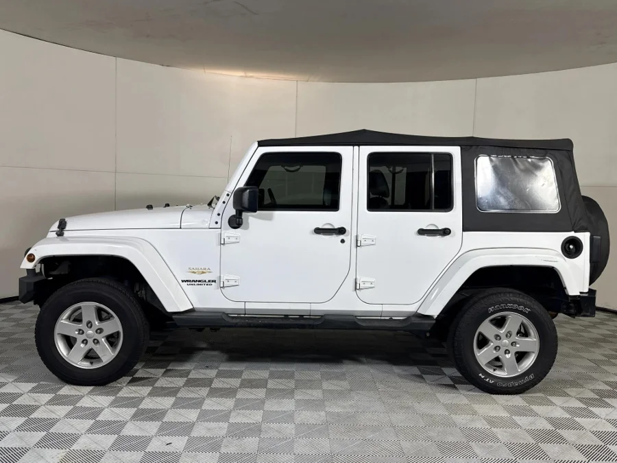 Used 2015 Jeep Wrangler Unlimited Sahara 3.6L 75th Anniversary Edition - WeBuyCars Midstream