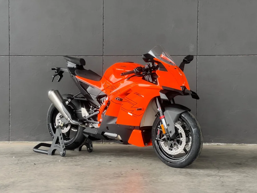 KTM 990 RC R - FAST KTM KTM 990 RC R - FAST KTM