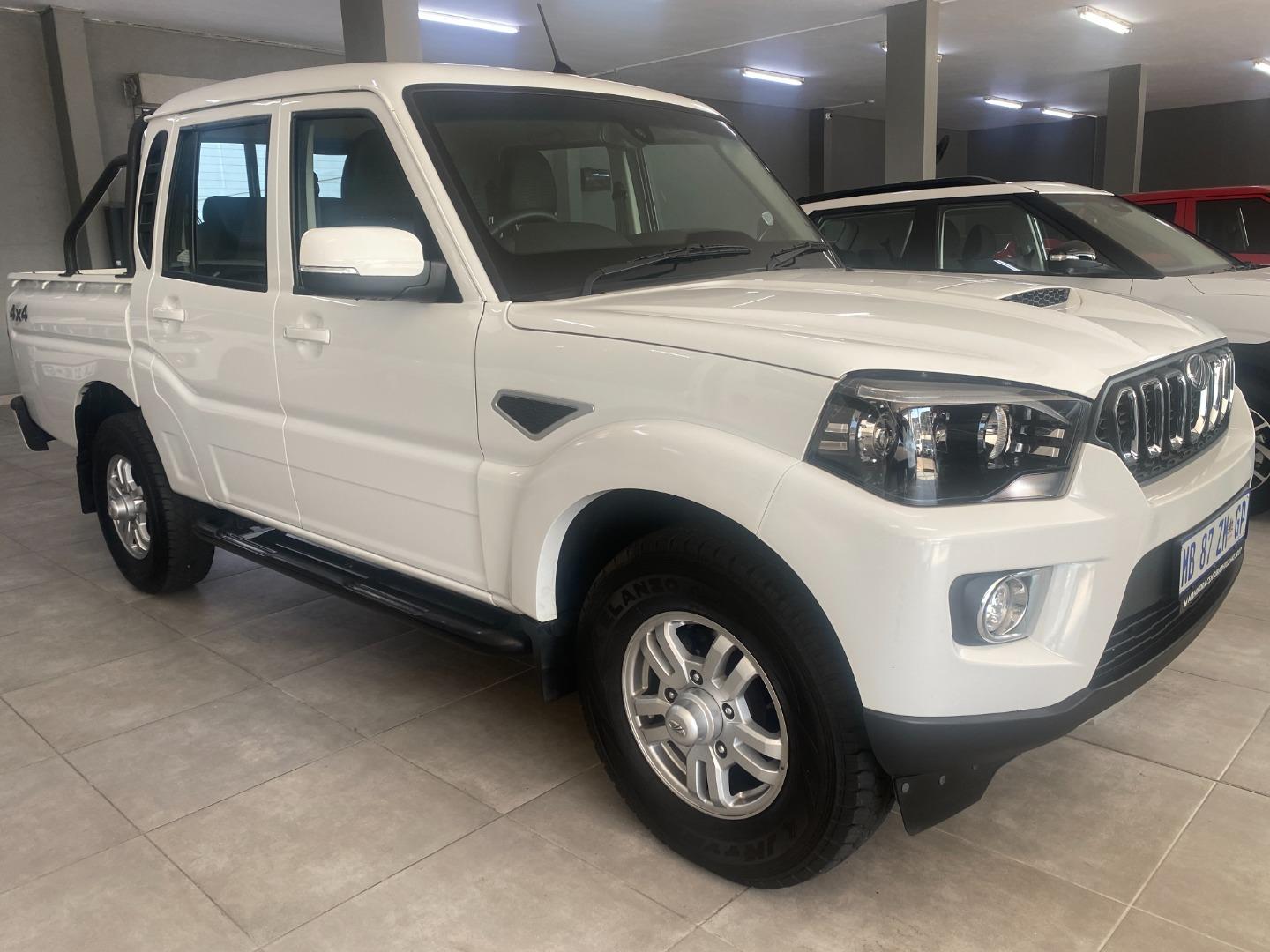 Used 2024 Mahindra Pik Up 2.2CRDe double cab 4x4 S10