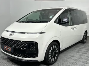 Used 2025 Hyundai Staria 2.2D Luxury Used 2025 Hyundai Staria 2.2D Luxury