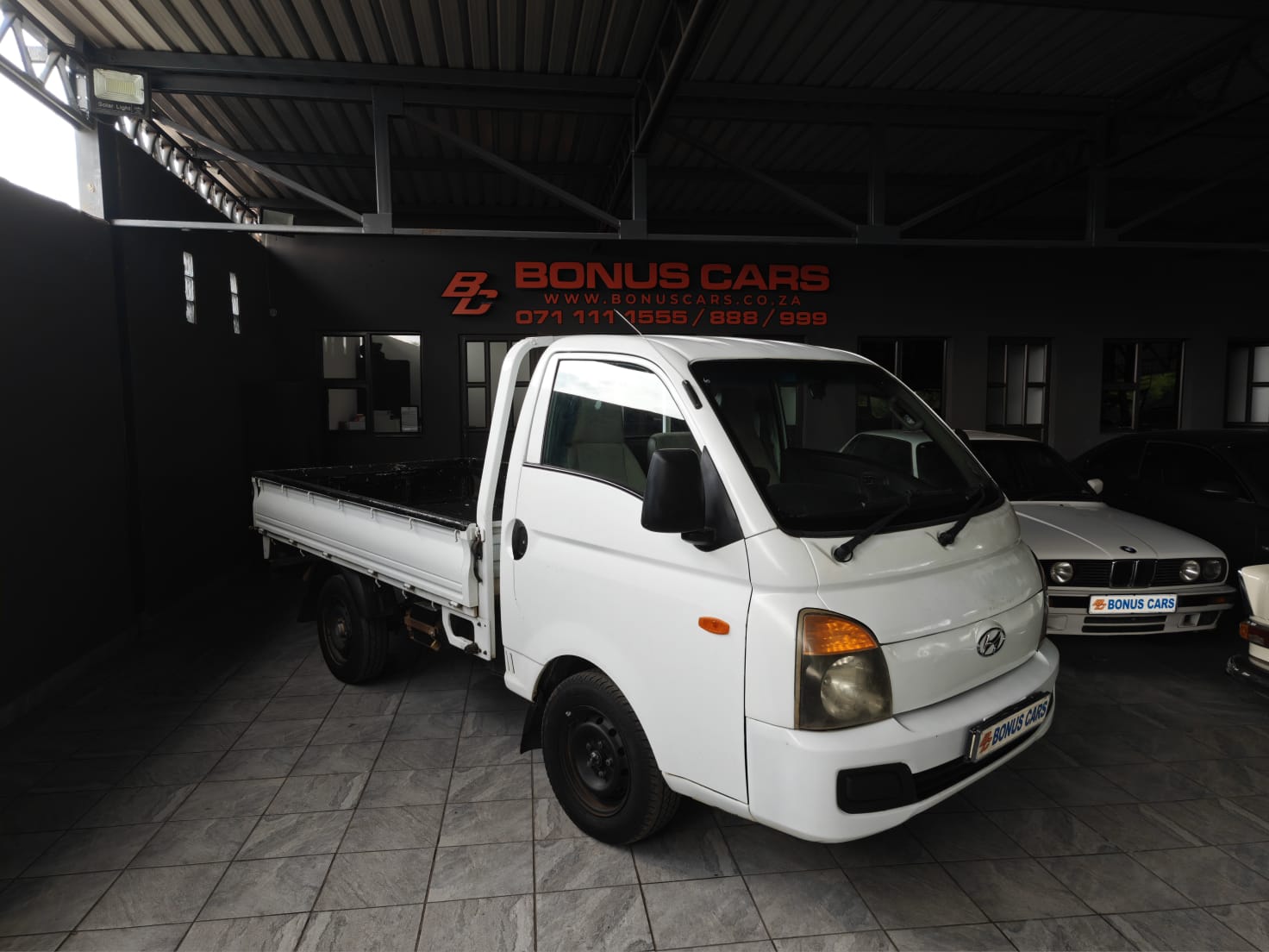 Used 2015 Hyundai H-100 Bakkie 2.6D deck