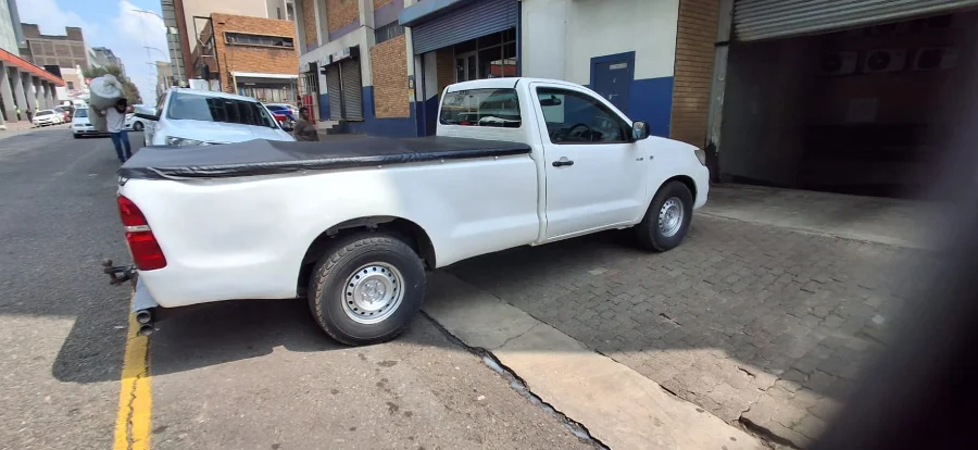 Used 2010 Toyota Hilux 2.5D-4D - Andy Auto