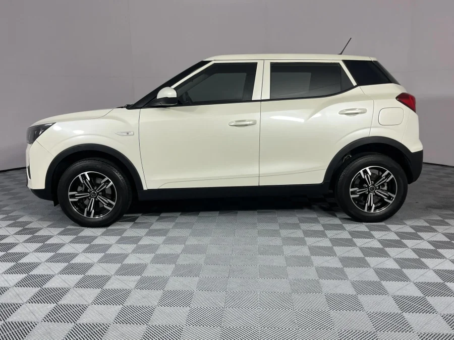 Used 2024 Mahindra XUV300 1.2T W4 SE - WeBuyCars Brackenfell Cape Town