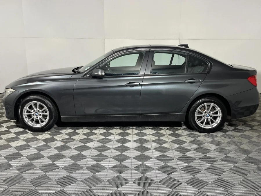 Used 2013 BMW 3 Series 320i sports-auto - WeBuyCars Germiston