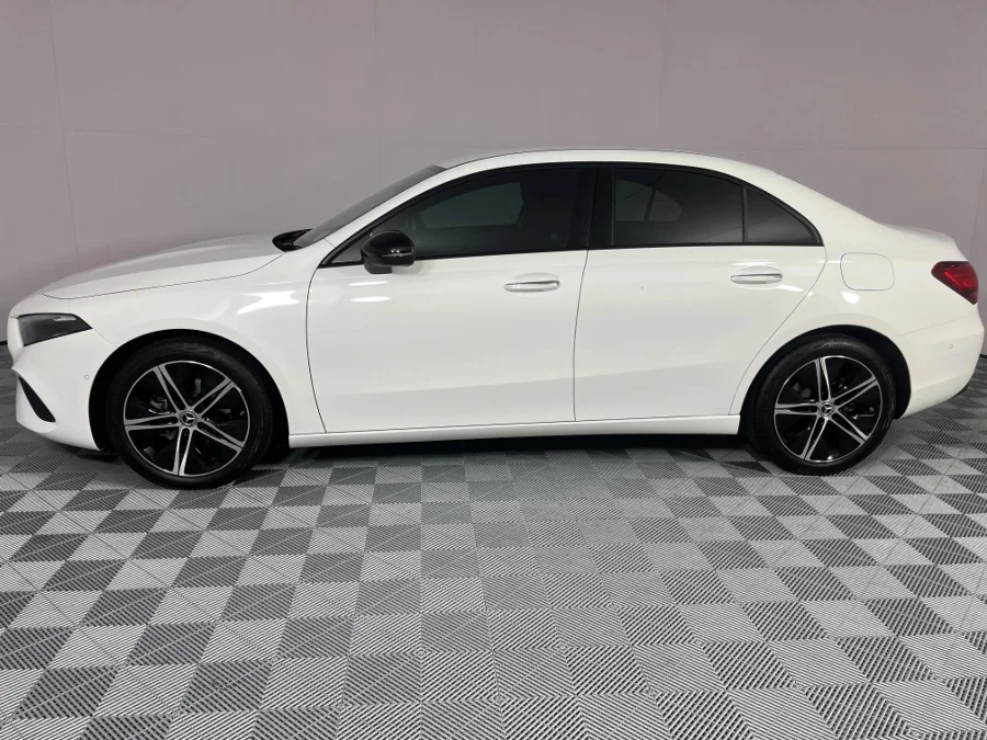Used 2024 Mercedes-Benz A-Class A200 hatch AMG Line - WeBuyCars Lansdowne
