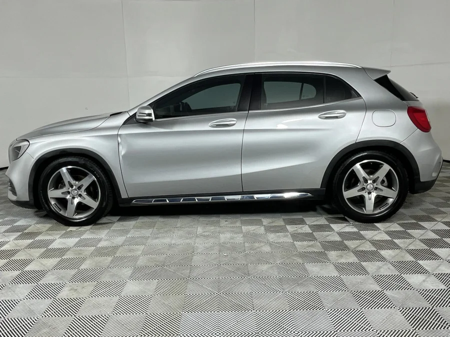 Used 2017 Mercedes-Benz GLA 200d auto - WeBuyCars JHB South Used 2017 Mercedes-Benz GLA 200d auto - WeBuyCars JHB South