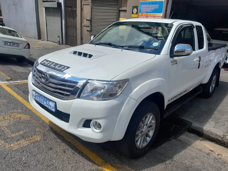 Used 2015 Toyota Hilux 3.0D-4D Xtra cab 4x4 Raider - Carmart Auto Dealer Used 2015 Toyota Hilux 3.0D-4D Xtra cab 4x4 Raider - Carmart Auto Dealer
