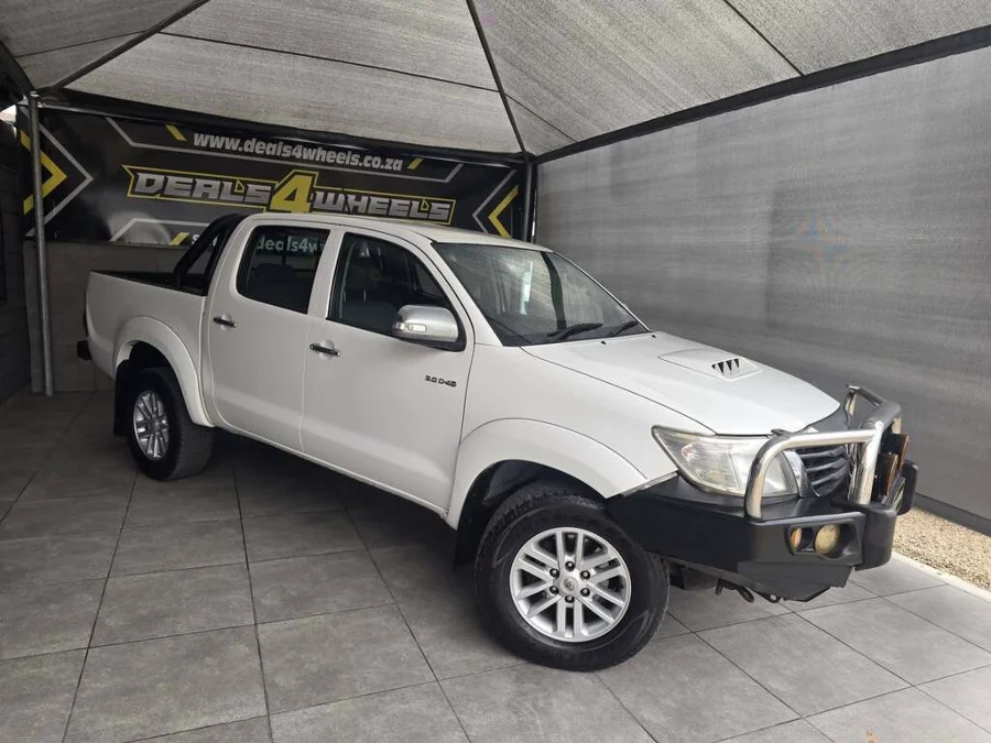 Used 2012 Toyota Hilux 3.0D-4D double cab Raider Dakar edition - Deals 4 Wheels