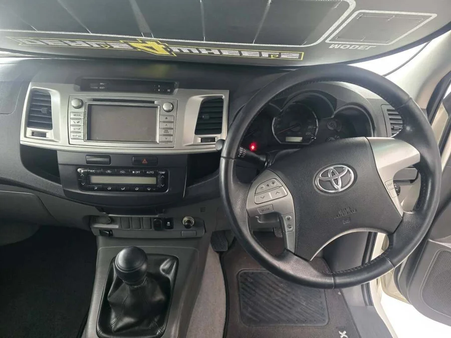 Used 2012 Toyota Hilux 3.0D-4D double cab Raider Dakar edition - Deals 4 Wheels