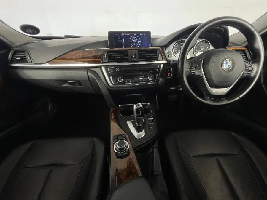 Used 2012 BMW 3 Series 320i Luxury sports-auto - WeBuyCars Lansdowne