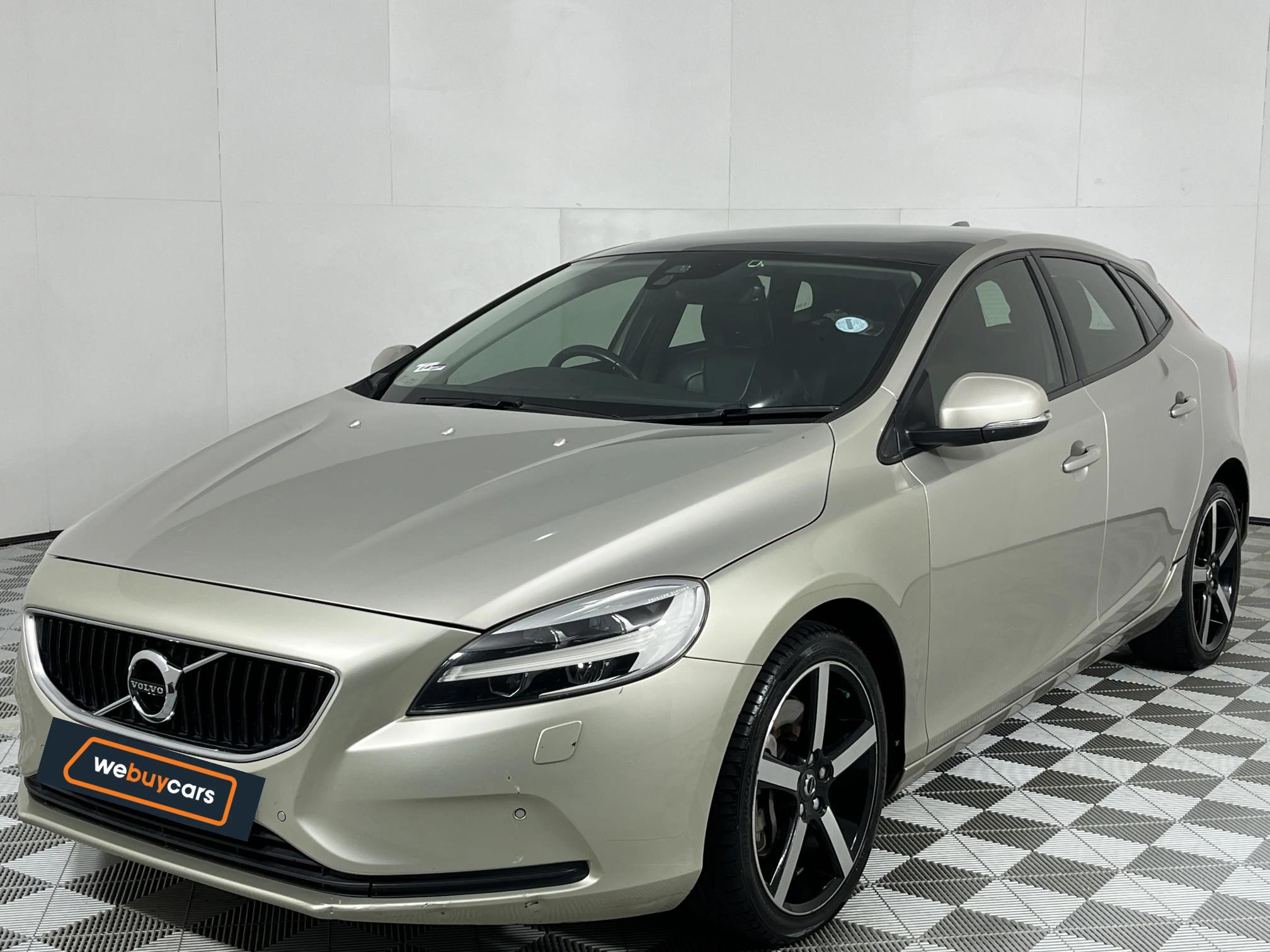 Used 2017 Volvo V40 D3 Momentum