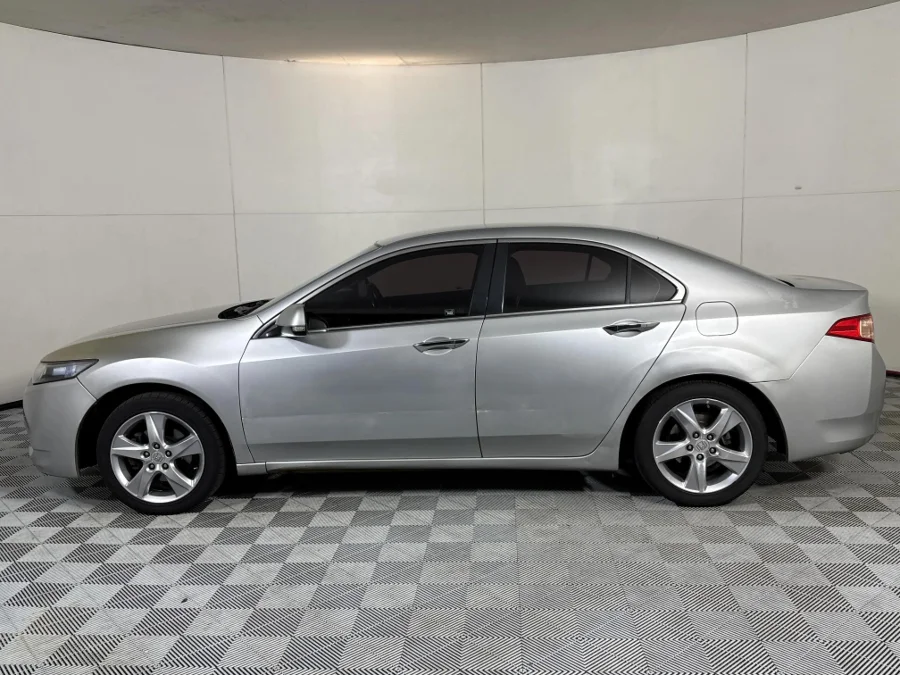 Used 2012 Honda Accord 2.4 Executive auto - WeBuyCars Midstream Used 2012 Honda Accord 2.4 Executive auto - WeBuyCars Midstream