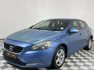 Used 2016 Volvo V40 T3 Kinetic