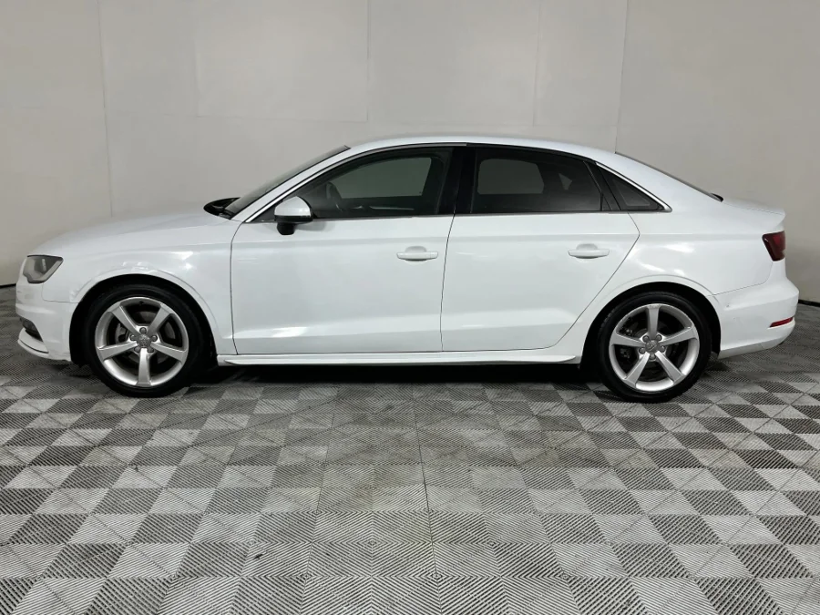 Used 2014 Audi A3 sedan 1.4TFSI SE auto - WeBuyCars The Dome
