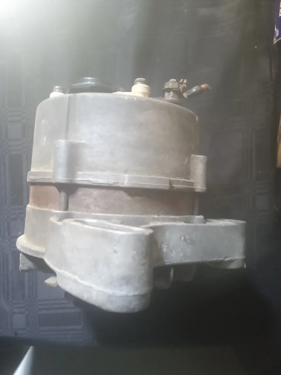 Fiat uno 1100 alternator - Private Seller Fiat uno 1100 alternator - Private Seller