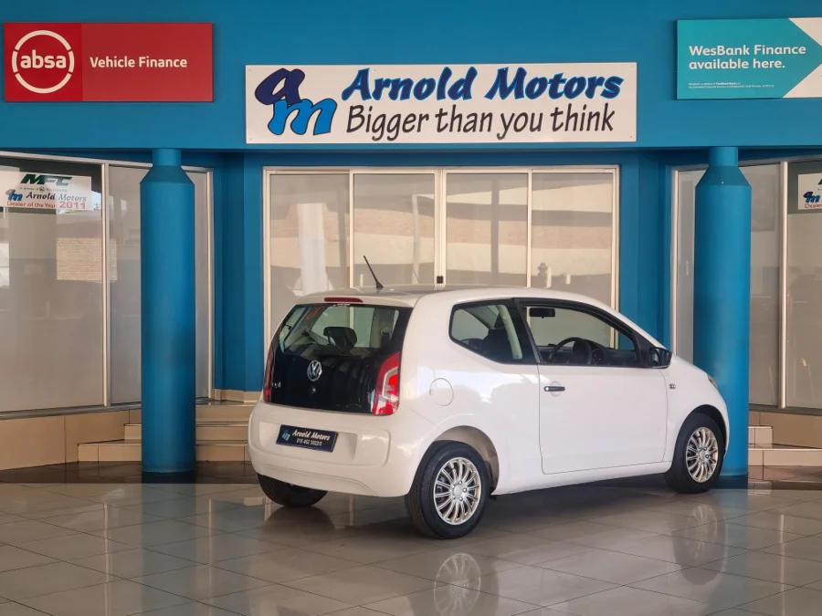 Used 2015 Volkswagen up! club up! 3-door 1.0 - Arnold Motors CC