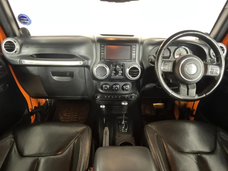 Used 2013 Jeep Wrangler Unlimited Sahara 3.6L 75th Anniversary Edition - WeBuyCars Gqeberha
