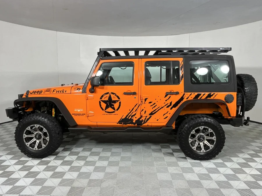 Used 2013 Jeep Wrangler Unlimited Sahara 3.6L 75th Anniversary Edition - WeBuyCars Gqeberha