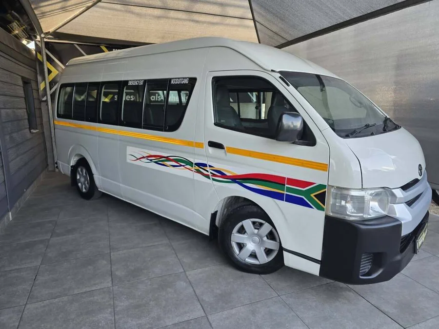 Used 2021 Toyota Quantum 2.5D-4D Ses-fikile - Deals 4 Wheels