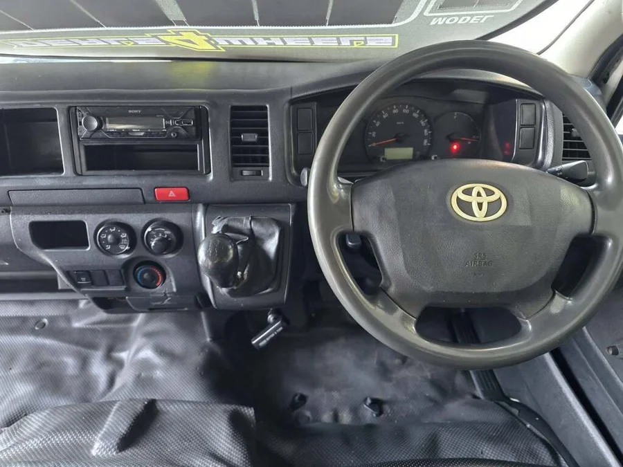 Used 2021 Toyota Quantum 2.5D-4D Ses-fikile - Deals 4 Wheels