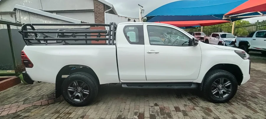 Used 2024 Toyota Hilux 2.4GD-6 Xtra cab SRX - JB Auto