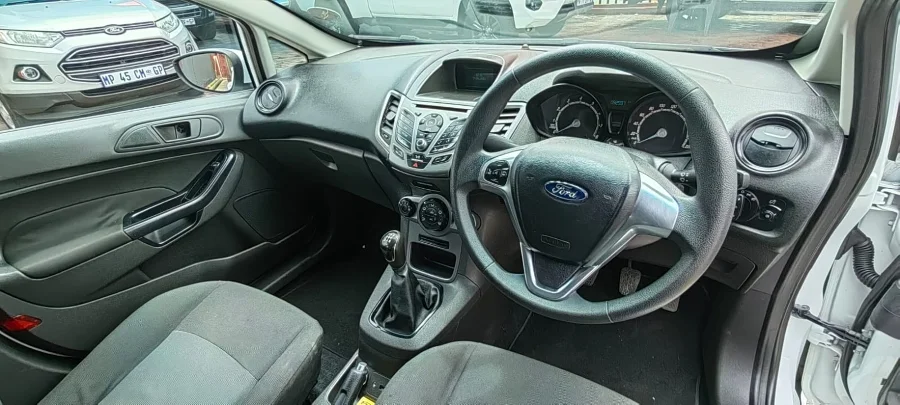 Used 2015 Ford Fiesta sedan 1.4 Ambiente - JB Auto