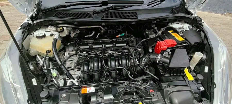 Used 2015 Ford Fiesta sedan 1.4 Ambiente - JB Auto