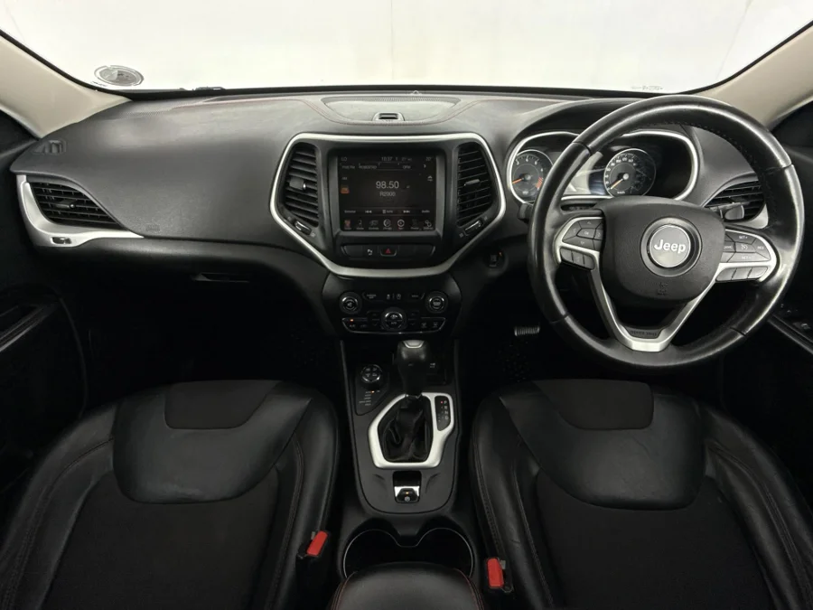 Used 2015 Jeep Cherokee 3.2L 4x4 Trailhawk - WeBuyCars Vereeniging Used 2015 Jeep Cherokee 3.2L 4x4 Trailhawk - WeBuyCars Vereeniging