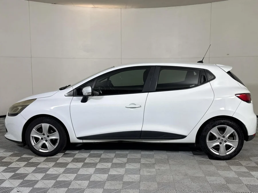 Used 2014 Renault Clio 66kW turbo Expression - WeBuyCars Midstream