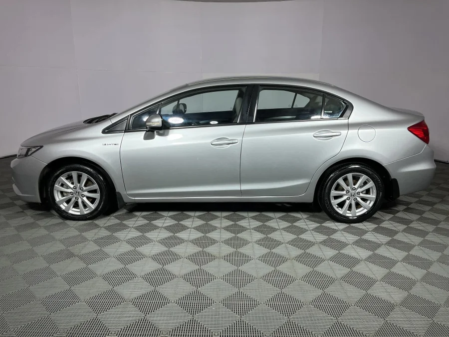 Used 2015 Honda Civic sedan 1.8 Elegance - WeBuyCars Rustenburg