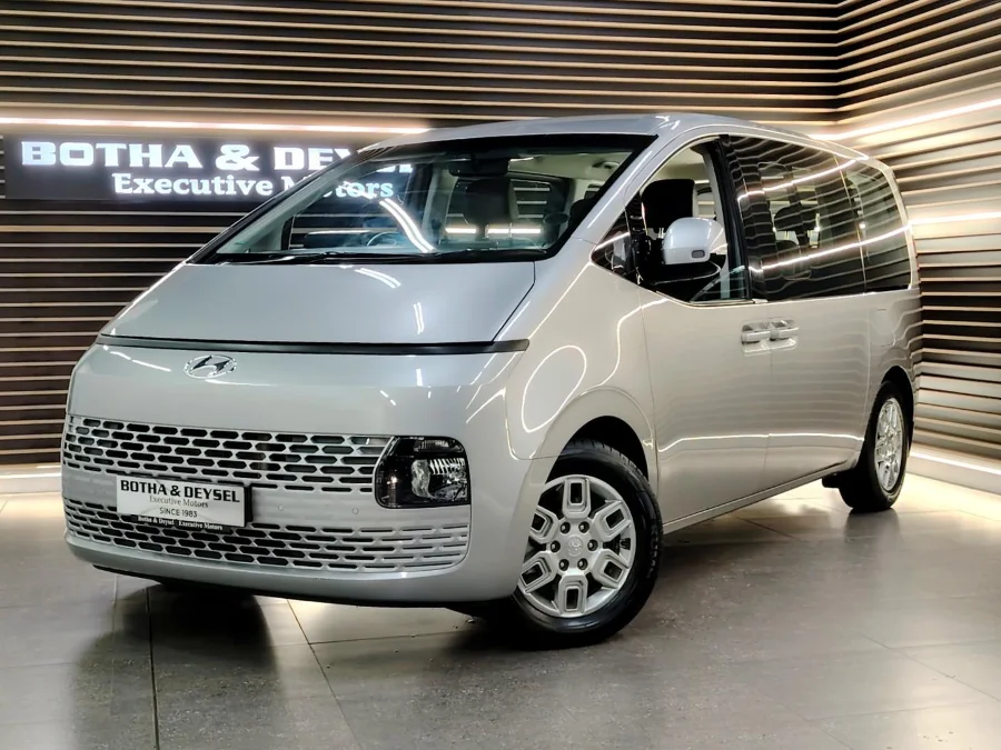 Used 2023 Hyundai Staria 2.2D Executive 9-seater - BOTHA AND DEYSEL EXECUTIVE MOTORS Used 2023 Hyundai Staria 2.2D Executive 9-seater - BOTHA AND DEYSEL EXECUTIVE MOTORS