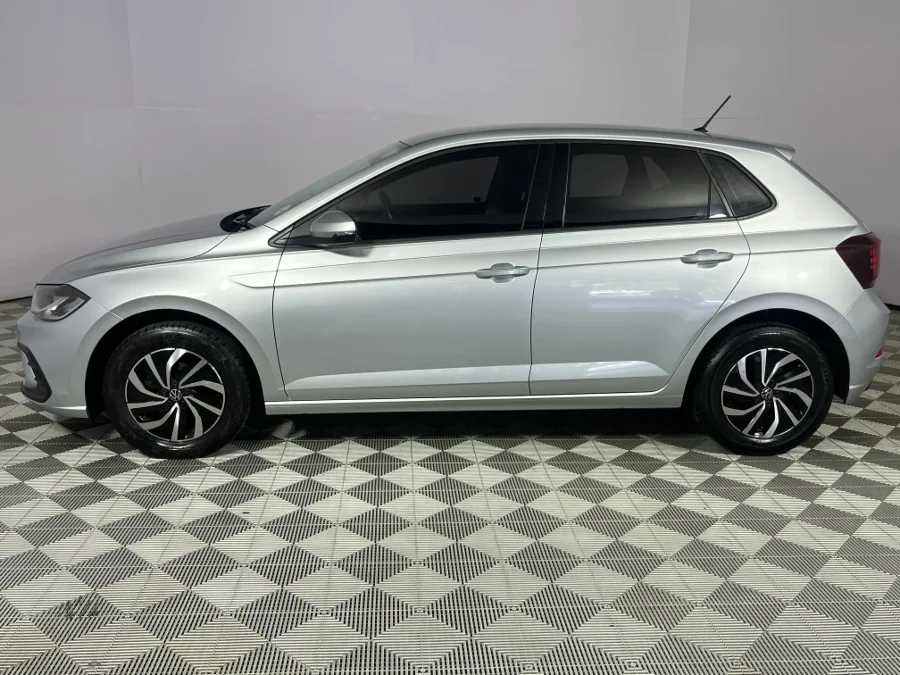 Used 2022 Volkswagen Polo hatch 1.0TSI Life manual - WeBuyCars Durban Used 2022 Volkswagen Polo hatch 1.0TSI Life manual - WeBuyCars Durban