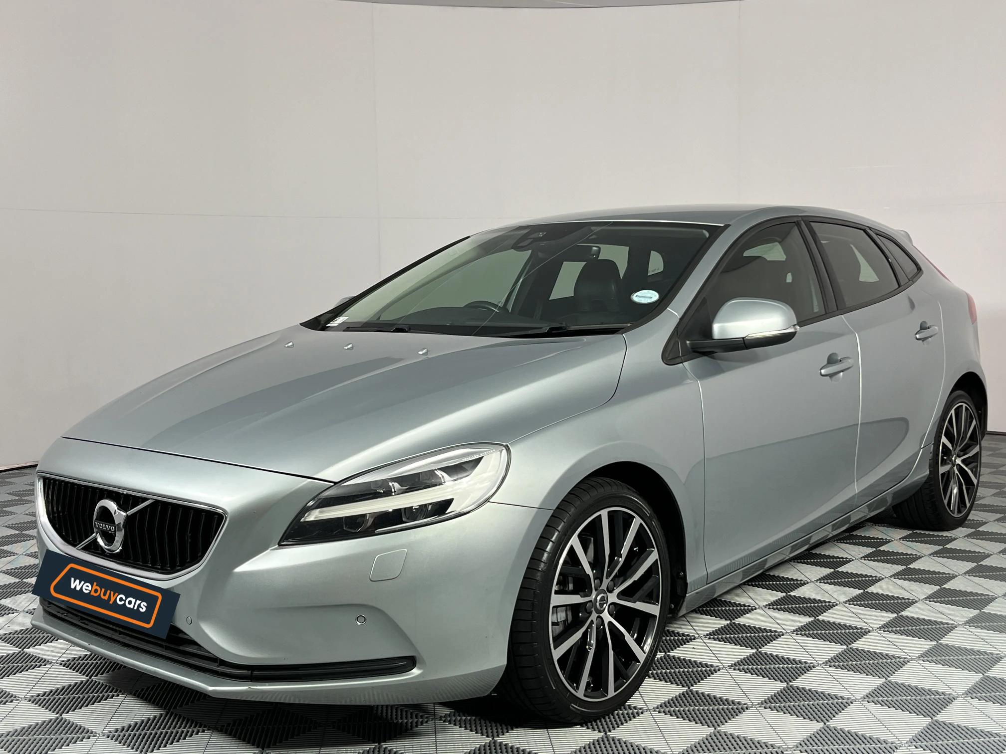 Used 2017 Volvo V40 D3 Momentum