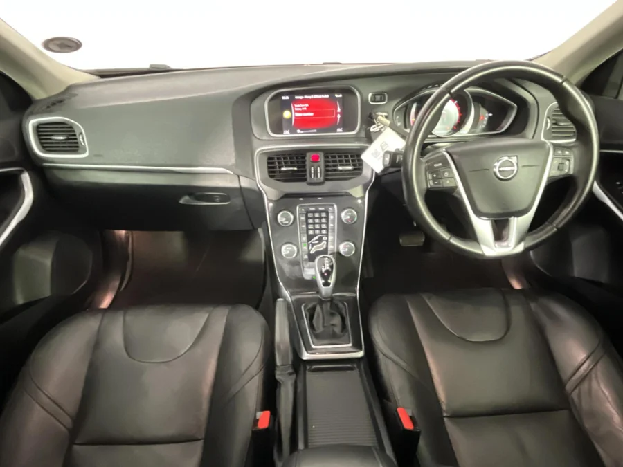 Used 2017 Volvo V40 D3 Momentum - WeBuyCars Brackenfell Cape Town