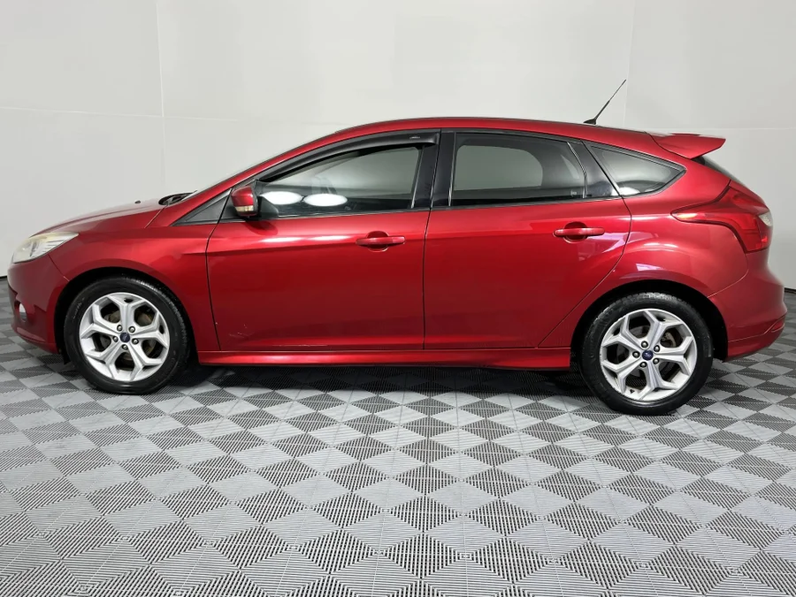Used 2013 Ford Focus hatch 2.0TDCi Trend - WeBuyCars Montana