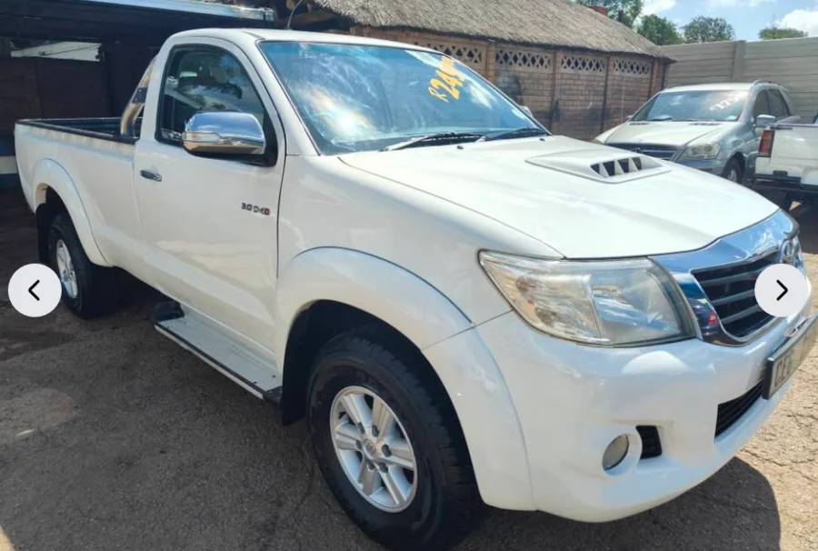 Used 2012 Toyota Hilux 3.0D-4D Xtra cab Raider - Du Toit Motors