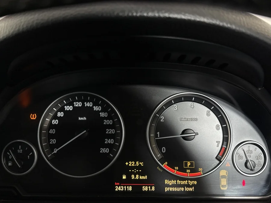 Used 2010 BMW 5 Series 528i - WeBuyCars Midstream