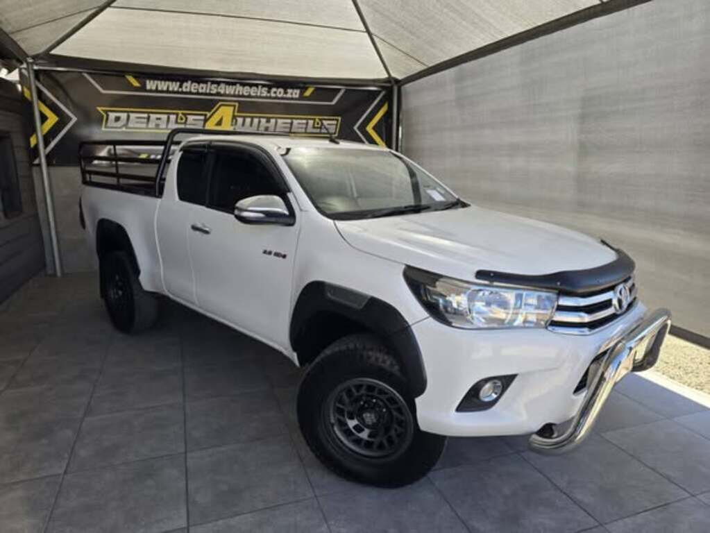 Used 2017 Toyota Hilux 2.8GD-6 Xtra cab 4x4 Raider Dakar